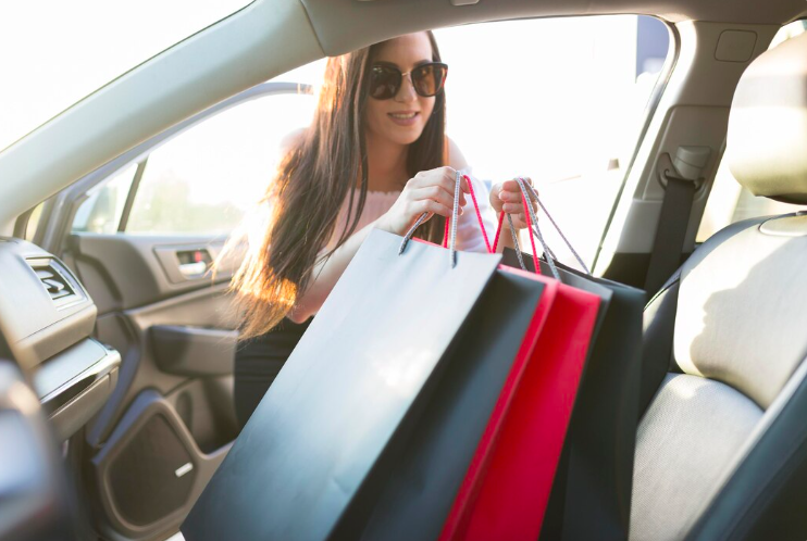 Chauffeur for Luxury Shopping in Barcelona: A Private and Exclusive Experience